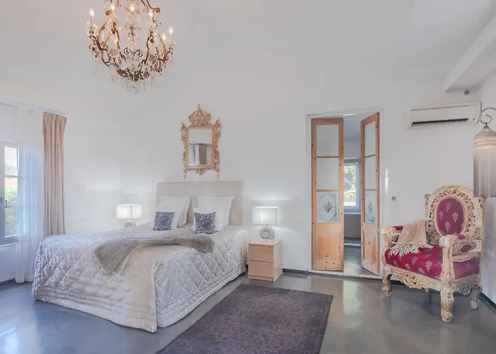 Casa Nova Estate